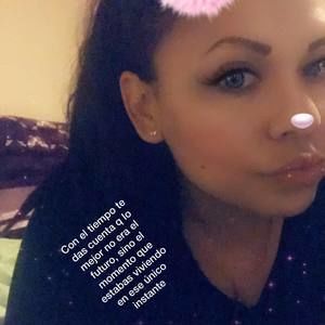 Meet your Posher, Claudia